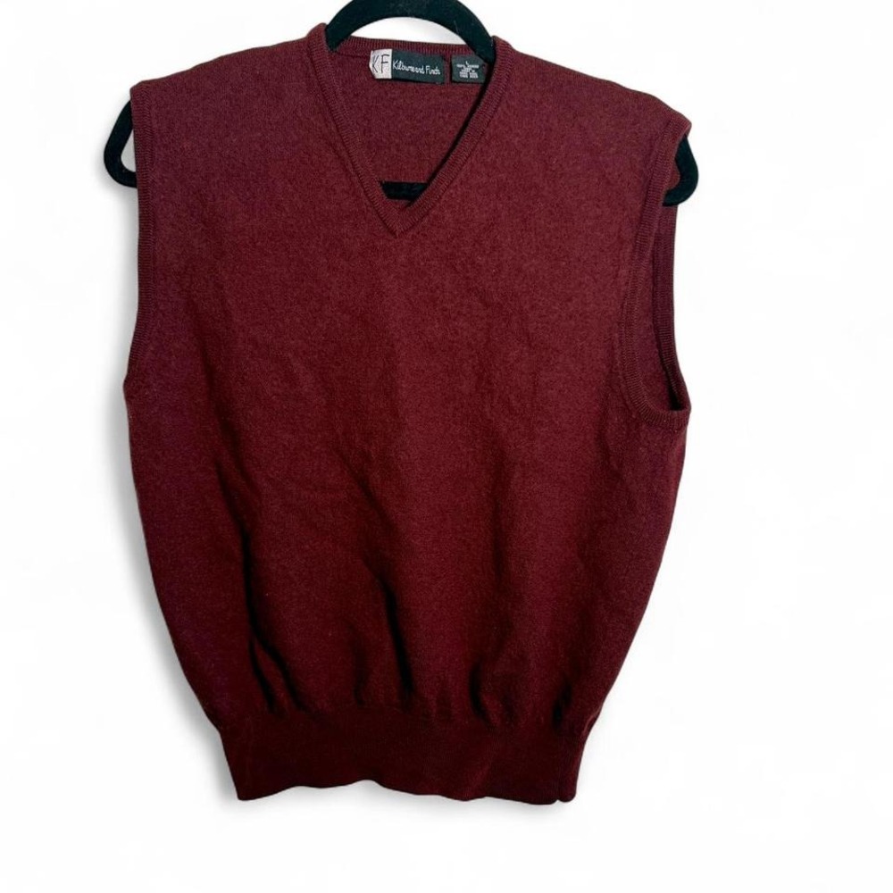 Kilburne and Finch size large 100% merino wool burgundy vintage 90s sweater vest